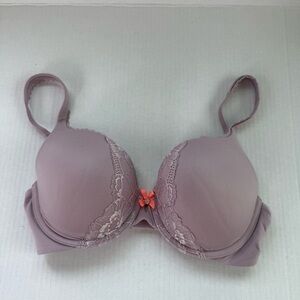 Victoria's Secret Lavender Lace Bra Size 32DD